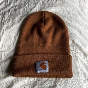 Never worn carhartt beanie!
